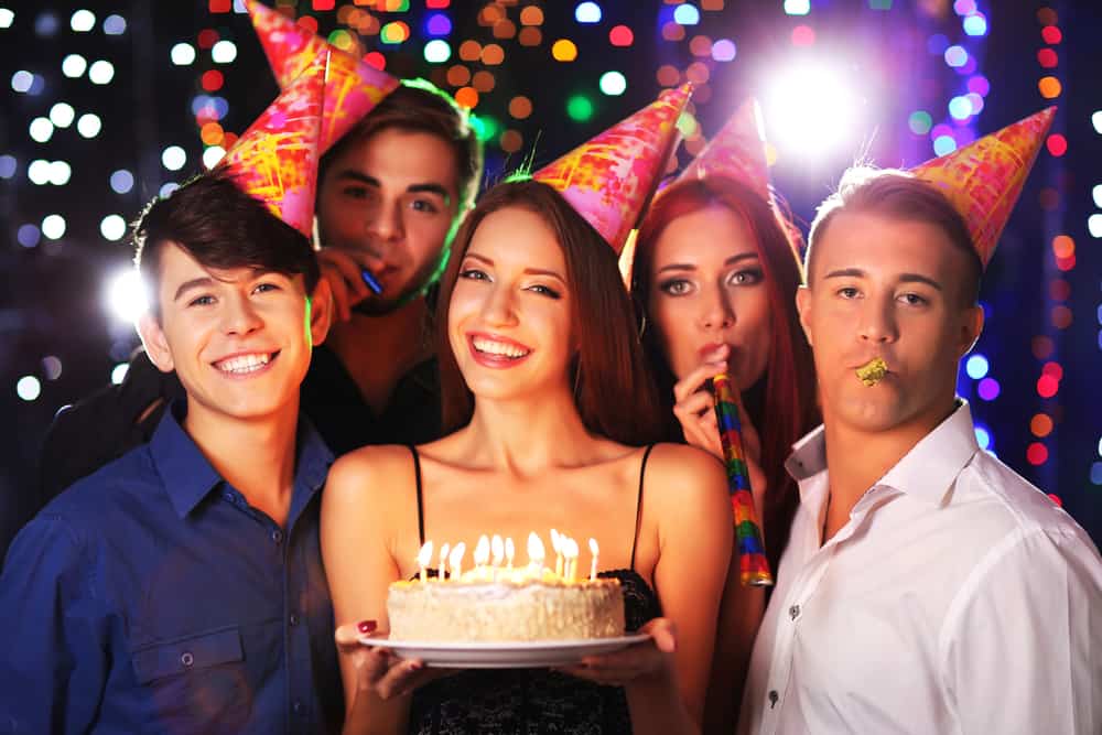 WhatsApp Sprüche zum 18. Geburtstag: So gratulieren Sie richtig