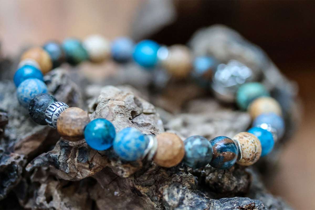 Strahlende Edelsteinarmbänder für besondere Augenblicke