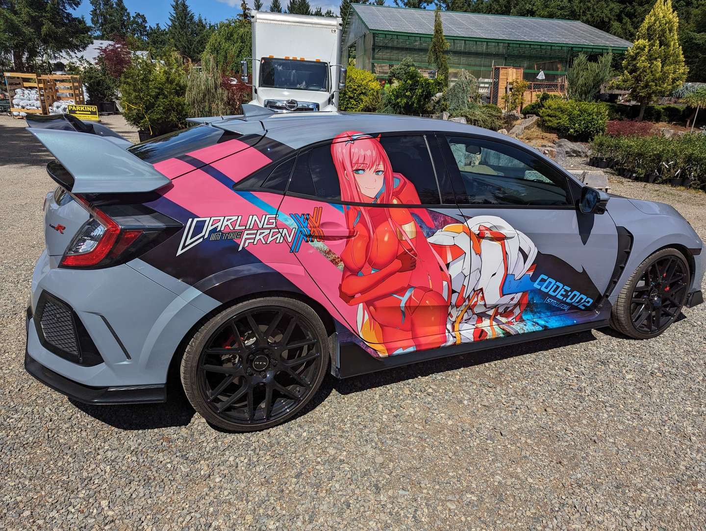 Anime Auto: Bringen Sie Ihre Lieblingscharaktere direkt auf den Asphalt
